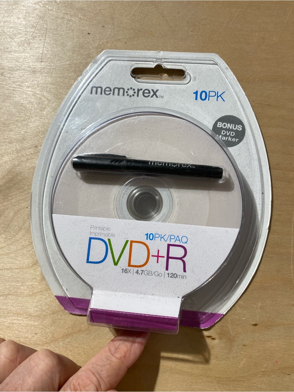 Memorex Printable DVD+R 10-Pack with Bonus Black DVD Marker (SZ) - Picture 2 of 9